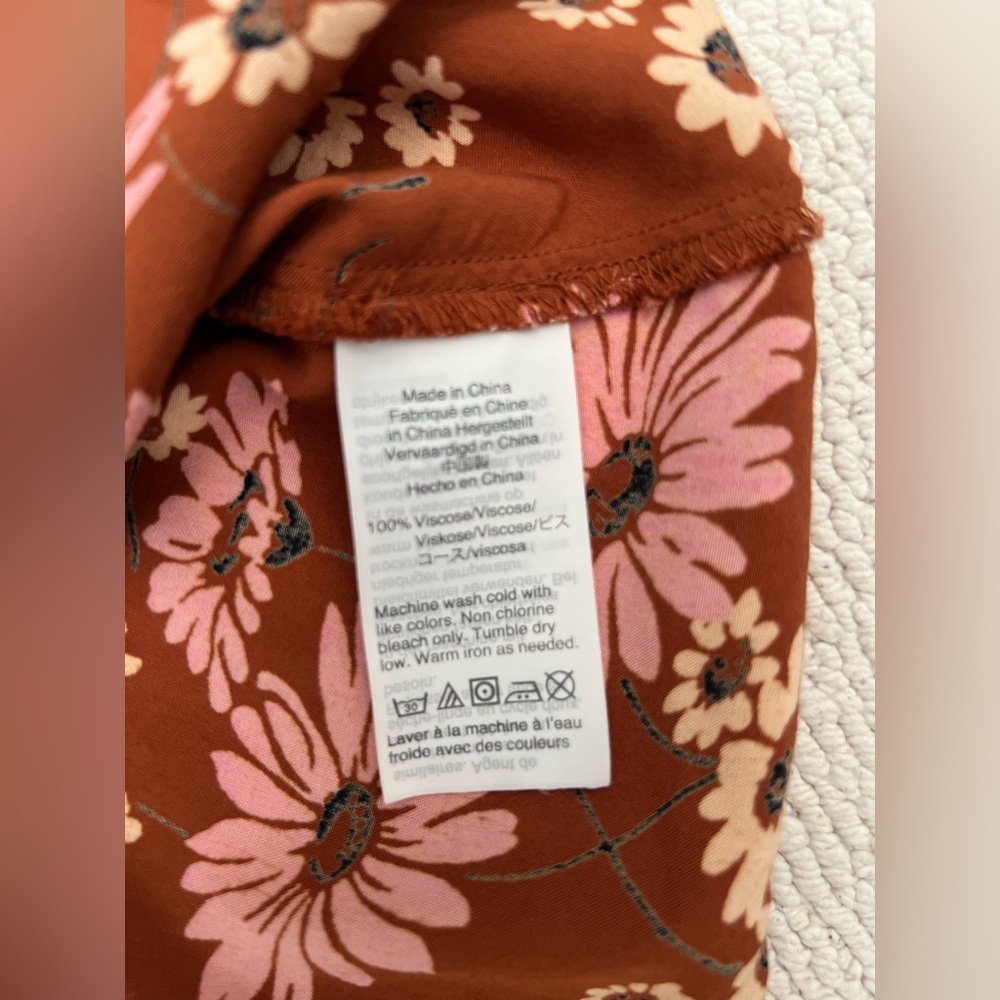 Madewell Novel Tie-Front Top in Hillside Daisies Multi Daisies Burnt Clay Size:S - Picture 7 of 15